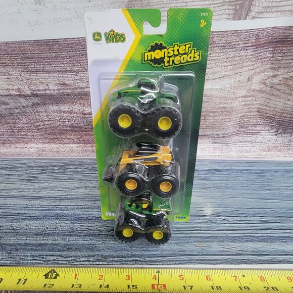 Tomy 2022 John Deere monster treads 3 pieces toy set green/yellow new - Picture 1 of 12